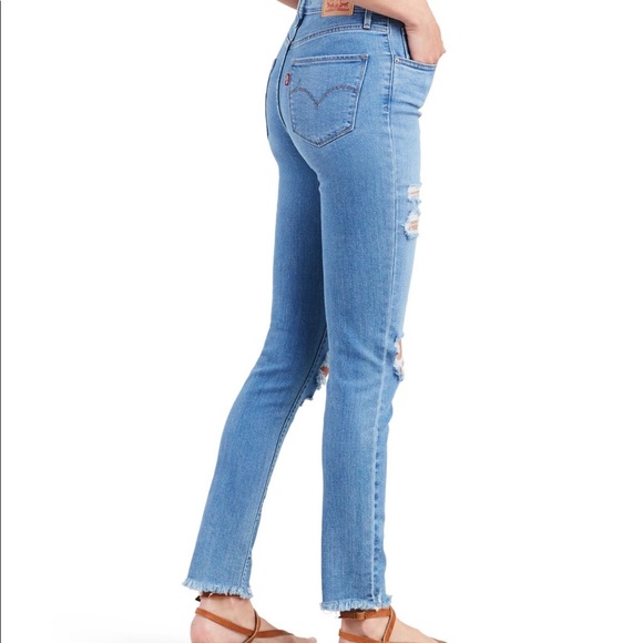 NWT! LEVI STRAUSS 721 High Rise Ripped Raw Hem Skinny Jeans - Size 27 - Picture 3 of 16